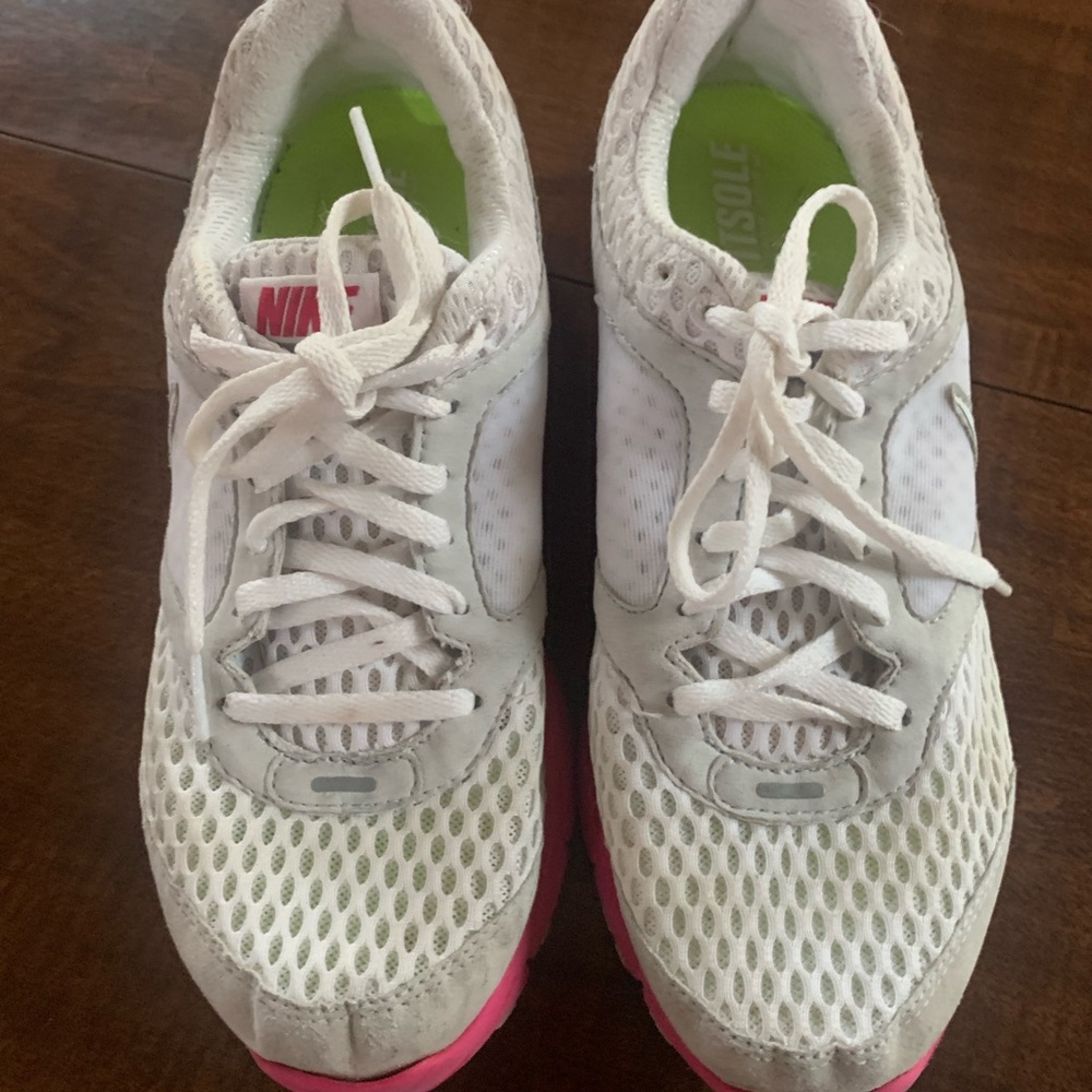 Nike Women's Lunar Fly 2 -White and Pink Sneakers